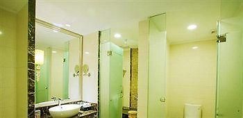 Jinan Zhuo Rui Hotel Hongjialou Экстерьер фото