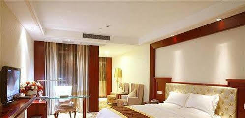 Jinan Zhuo Rui Hotel Hongjialou Экстерьер фото